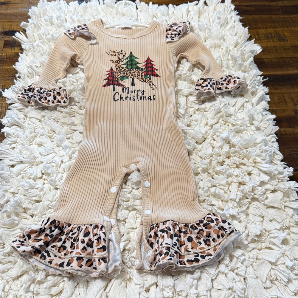 Look Adorable Beige Christmas Baby Romper with Leopard Accents 6-9 months